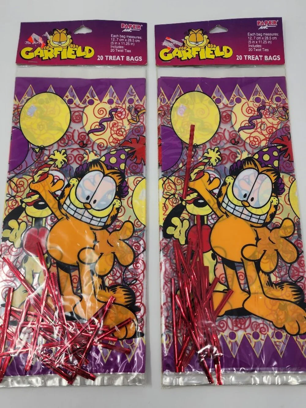 Vtg 90s Garfield Birthday or New Year's Party Supplies Treat Bags Lot of 2 Packs